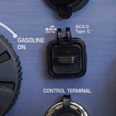 منافذ USB